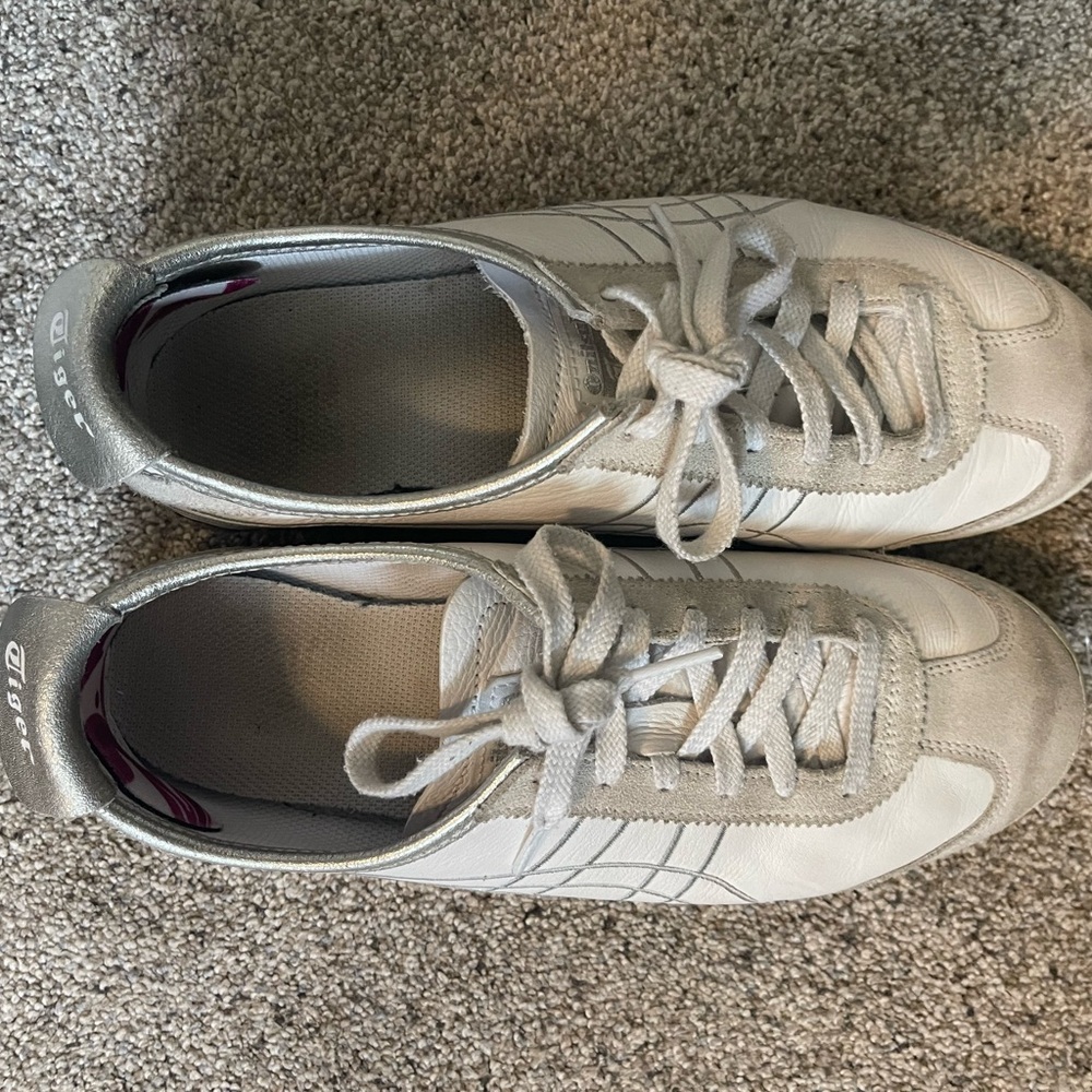 White silver tiger ASICS